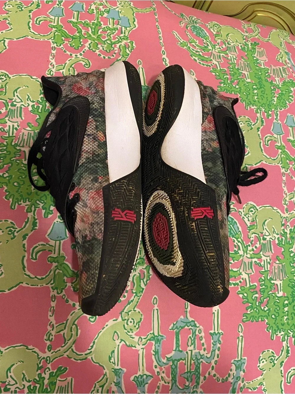 Nike kyrie Low Floral shoes size 8_7